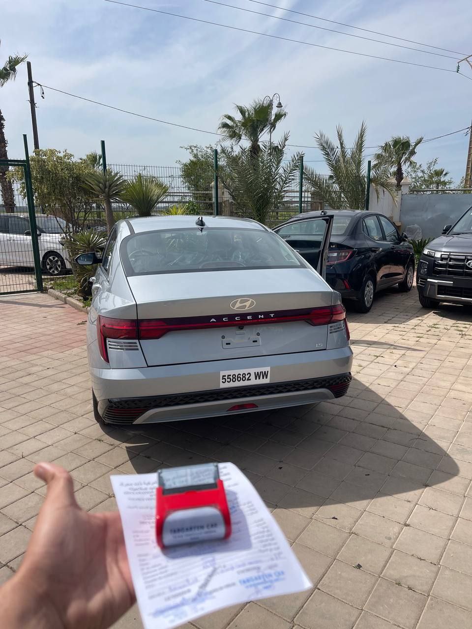Hyundai Accent – Automatic 25-27 - photo 3