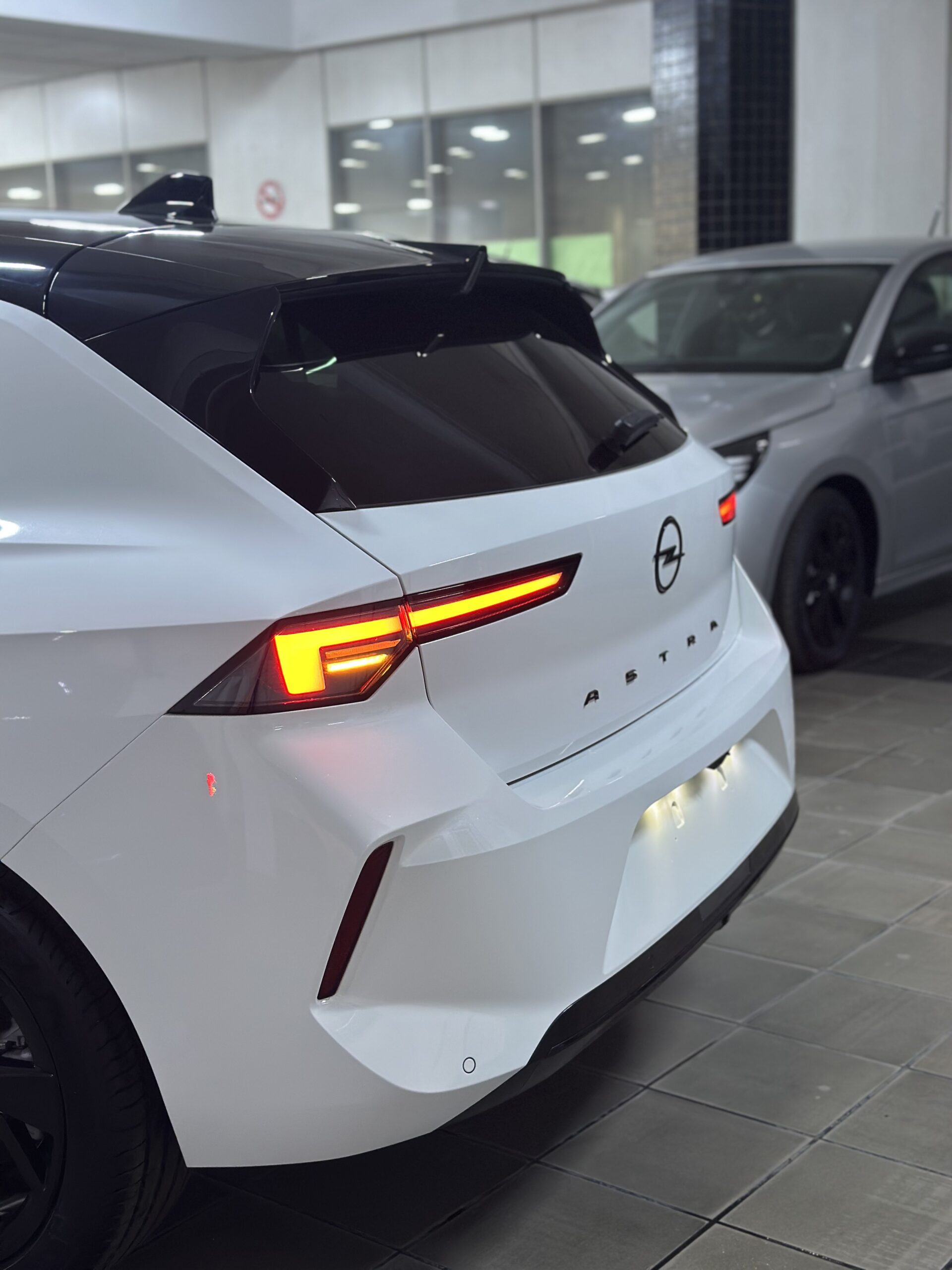 Astra GS | Sporty & Efficient Hatchback