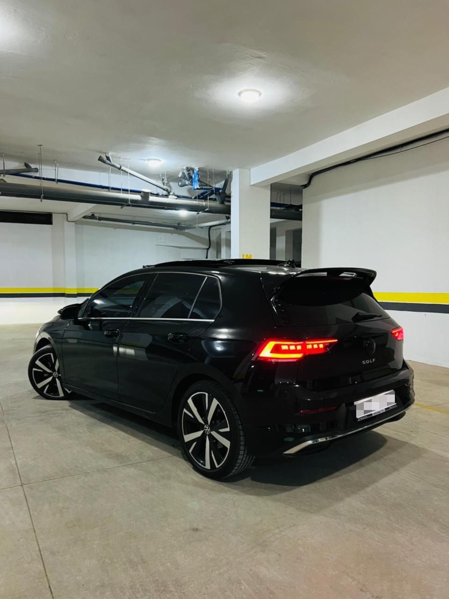 Golf8 R-Line | Sporty & Premium